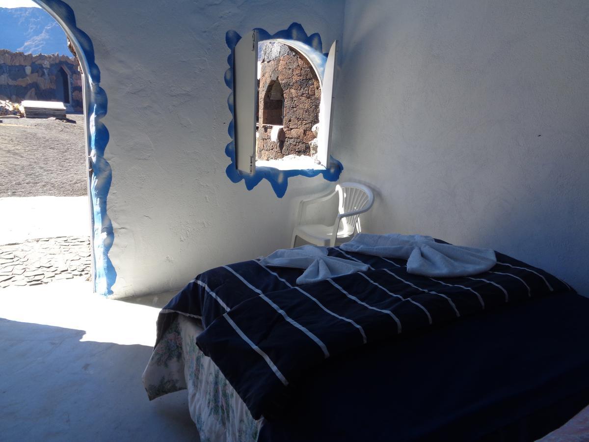Pensao Casa Jose Doce Bed & Breakfast Portela Bagian luar foto